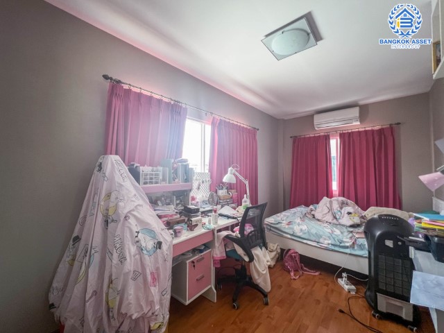 *****บ้านเดี่ยวมือสองย่านกรุงเทพฯ ม.คาซ่าวิลล์ วัชรพล-เพิ่มสิน เนื้อที่กว้าง 50.60 ตร.ว. ฟังก์ชัน 4 ห้องนอน 3 ห้องน้ำ ที่จอดรถ 2 คัน บ้านหลังใหญ่ สภาพดี บนทำเลแห่งการเดินทาง ใกล้รถไฟฟ้าสายสีเขียว "สถานีสะพานใหม่" และทางด่วน "ฉลองรัช" จองเลย!